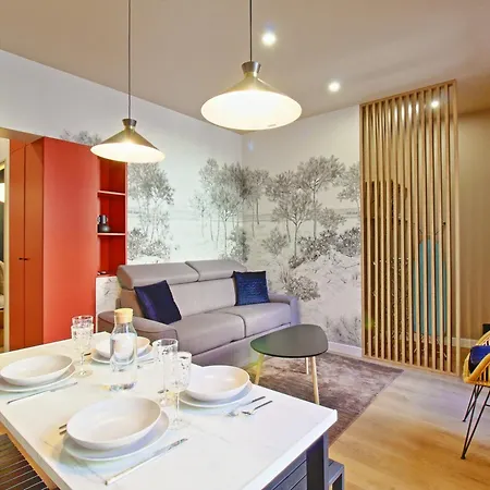 060 - Le Littre - 1 Chambre, Central, Proche Maison Carree, Clim, 4personnes *