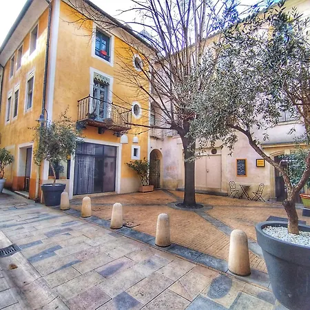 060 - Le Littre - 1 Chambre, Central, Proche Maison Carree, Clim, 4personnes Apartment