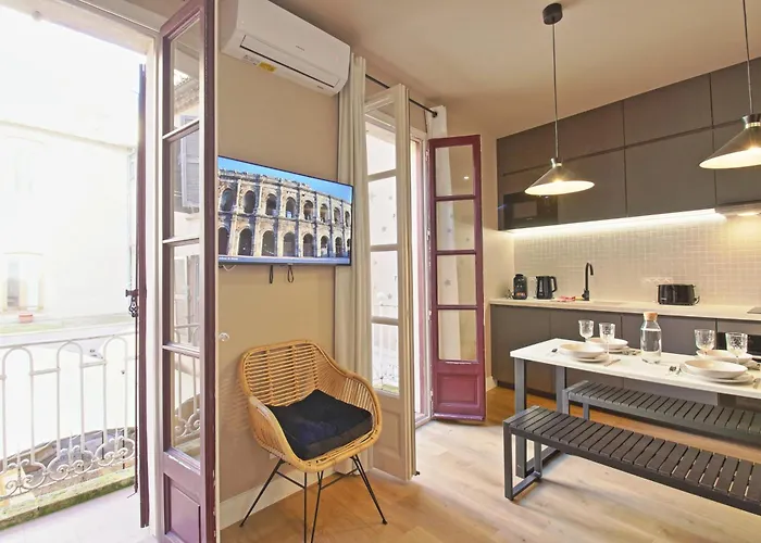 060 - Le Littre - 1 Chambre, Central, Proche Maison Carree, Clim, 4personnes Apartment *