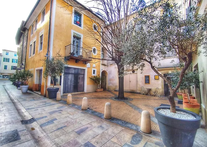 060 - Le Littre - 1 Chambre, Central, Proche Maison Carree, Clim, 4personnes Apartment